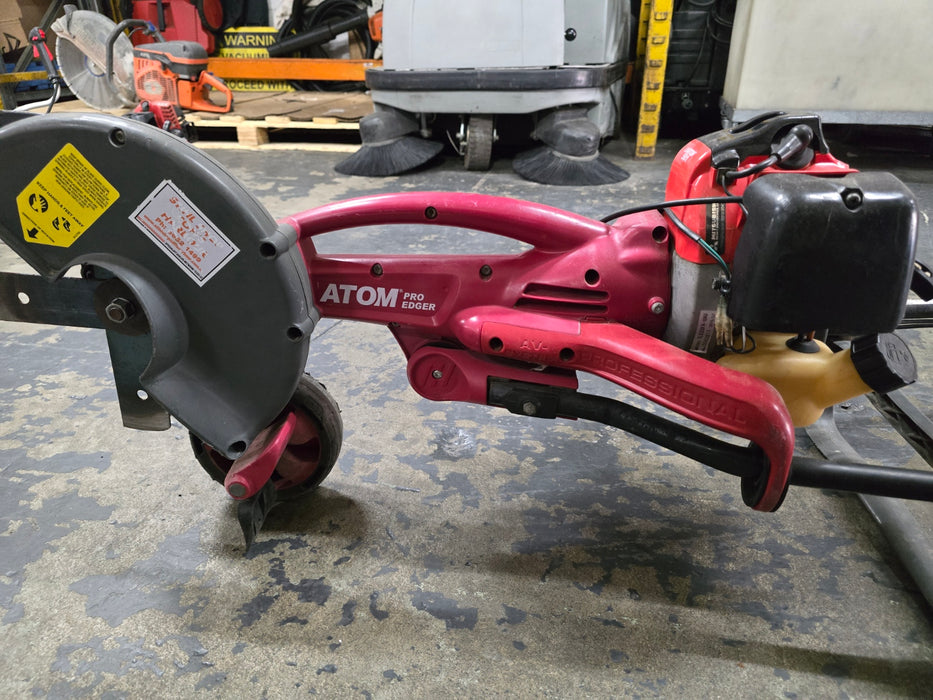 [USED] - Atom 581 Professional 2-Stroke Lawn Edger