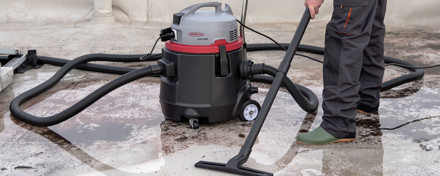 Sprintus N51 50L Commercial Wet and Dry Vacuum with Pump-out Feature